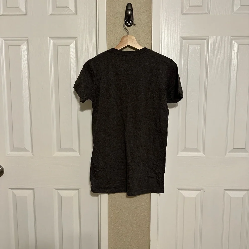 Isaac Morris Game of Thrones Grey T-Shirt - Simple Black Stark Crest (X-Small) - Picture 4 of 4